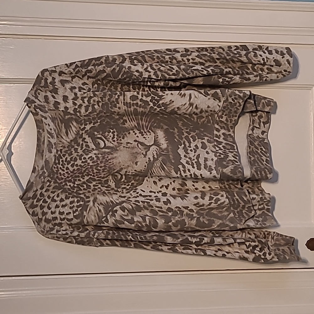 grey leopard high-low sweatshirt